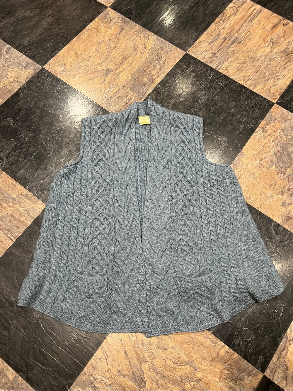 vtg 100% Merino Woo Cable-Knit Sleeveless Cardigan Vest - Slate Blue Size L